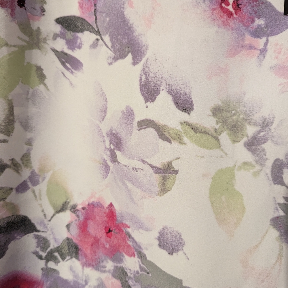 Pretty floral flowing sleeveless blouse by Rose and Olive size M - Picture 3 of 7